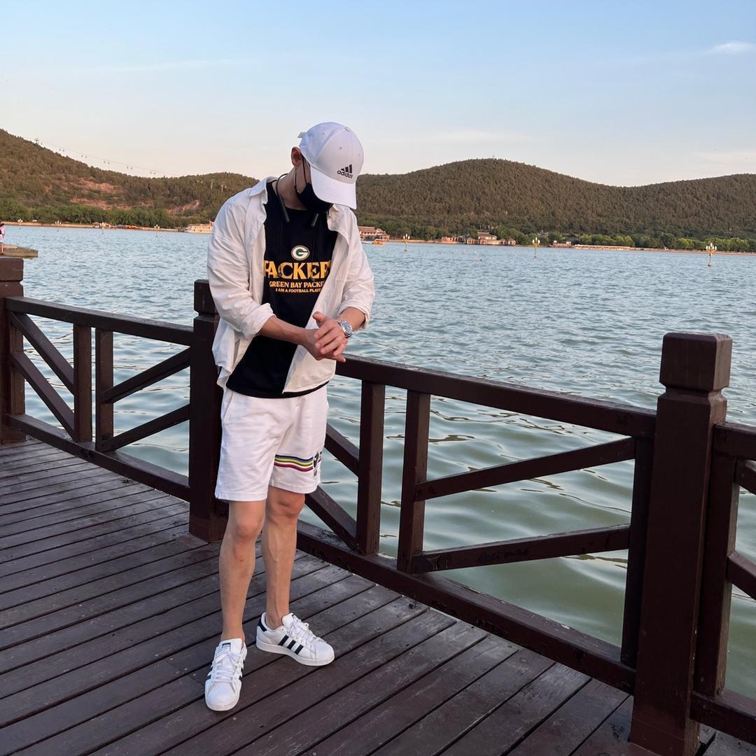 鲁小默