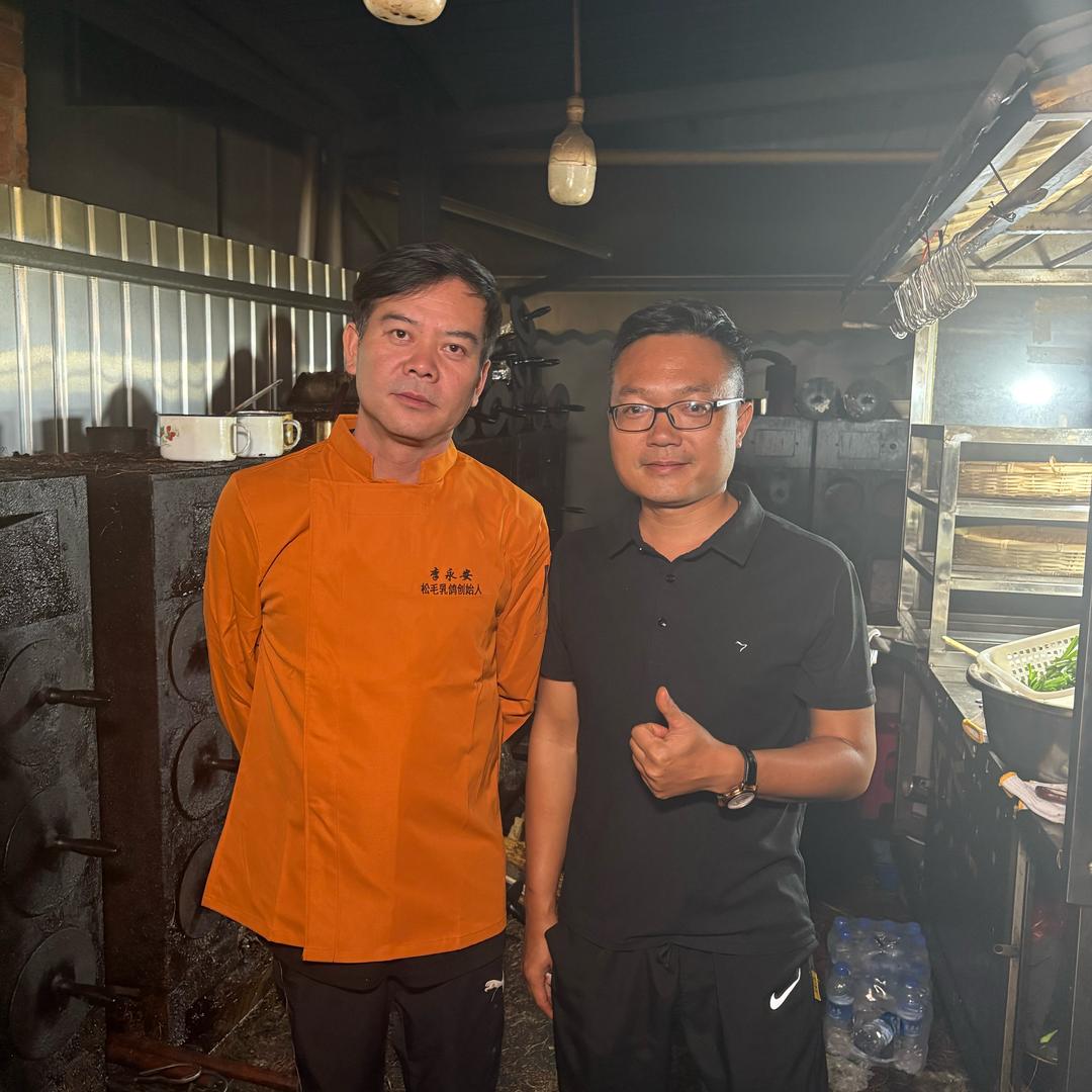 谱杨烧烤店