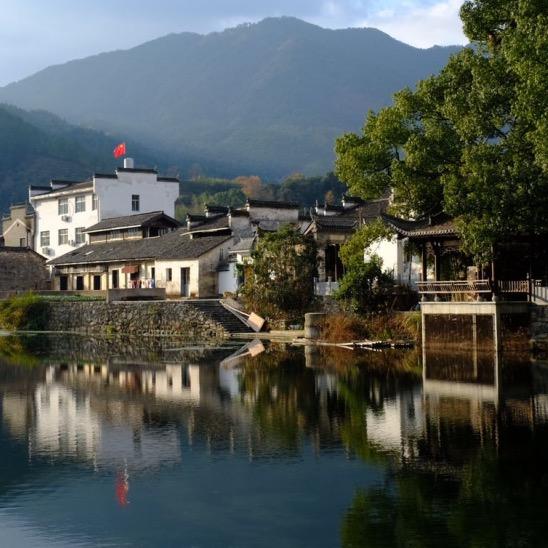 婺源水岸边