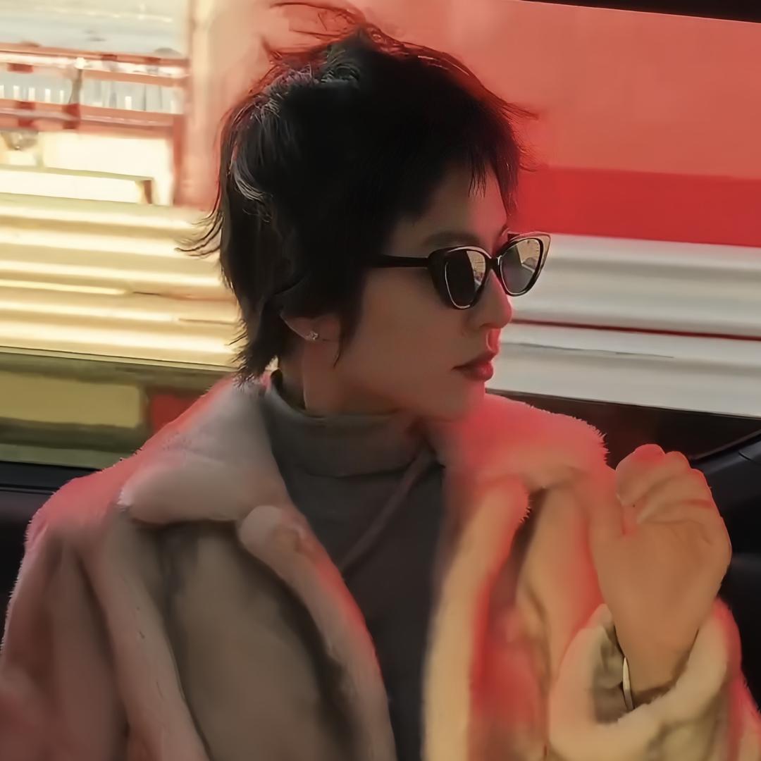 华吉言-穿搭小助理