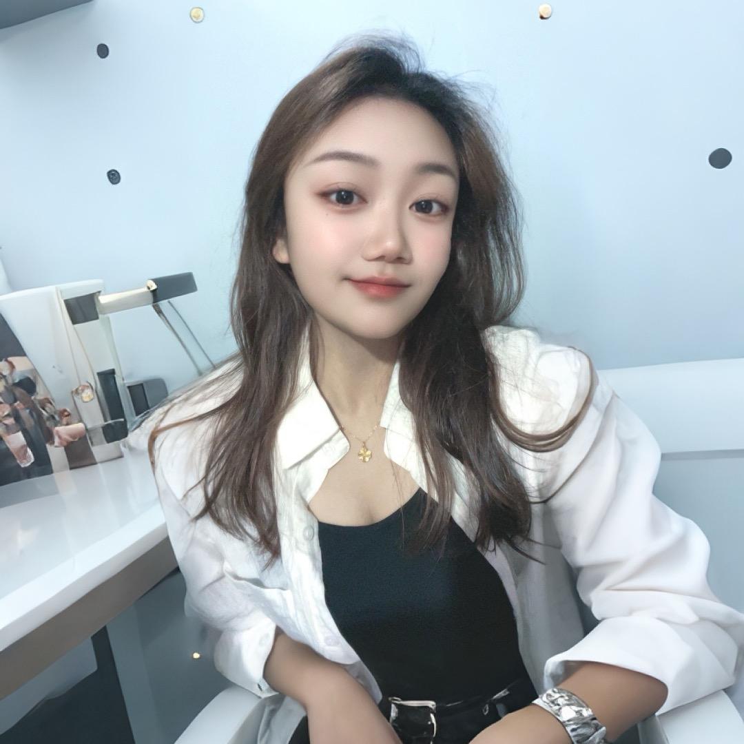 是诗月呀i