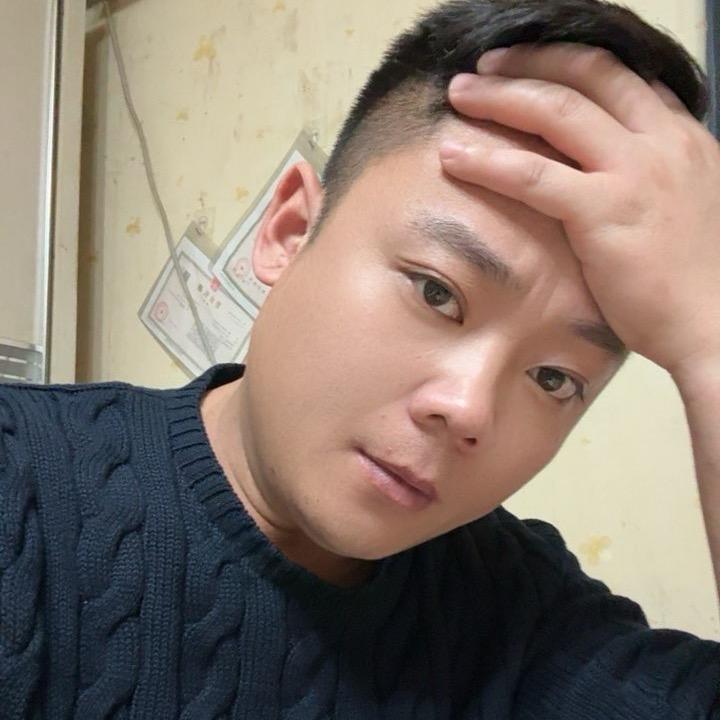 朱小勇