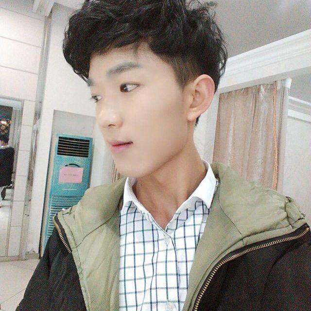 小羽，