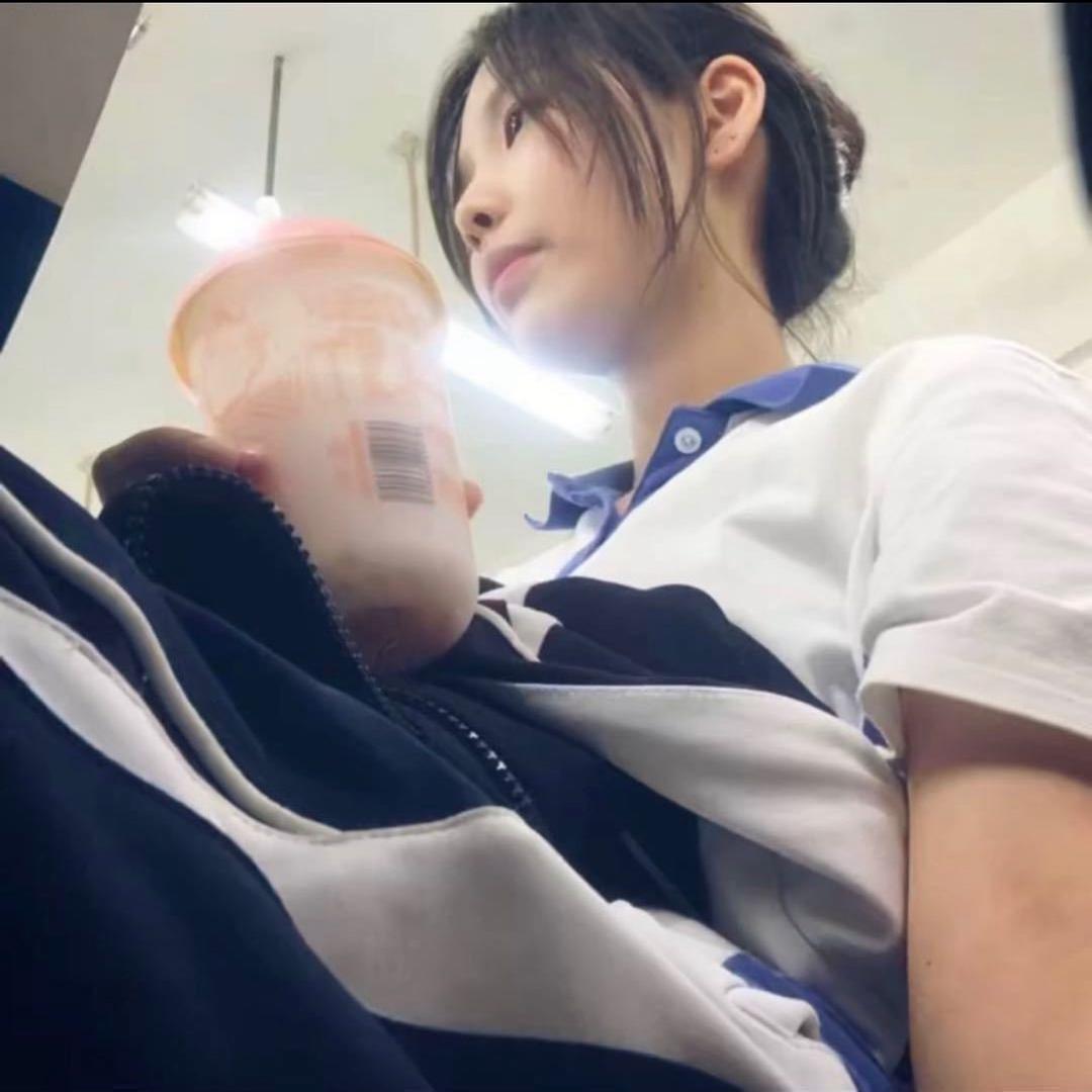 @莹