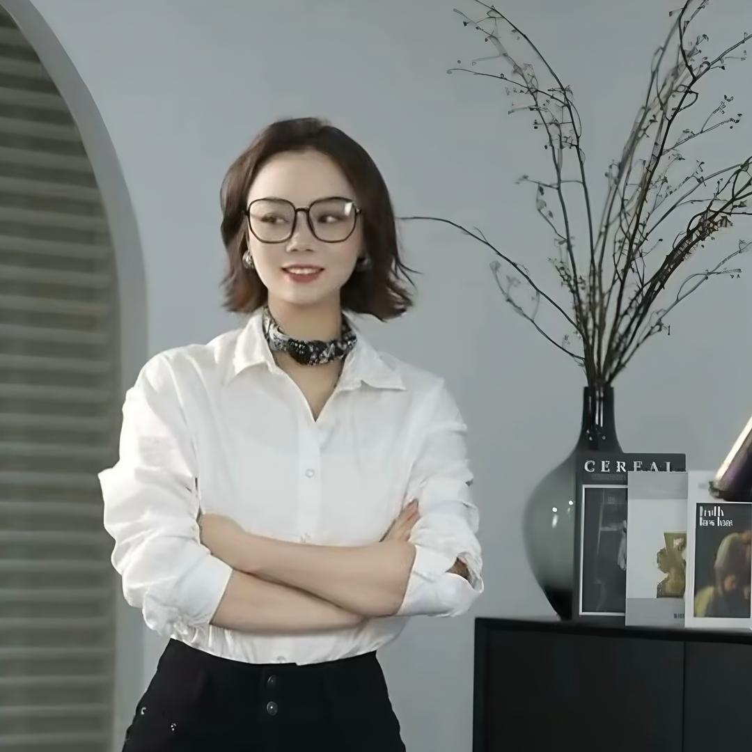 古月牛仔服饰