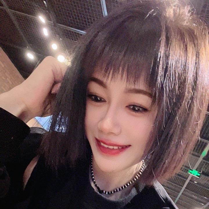 研色