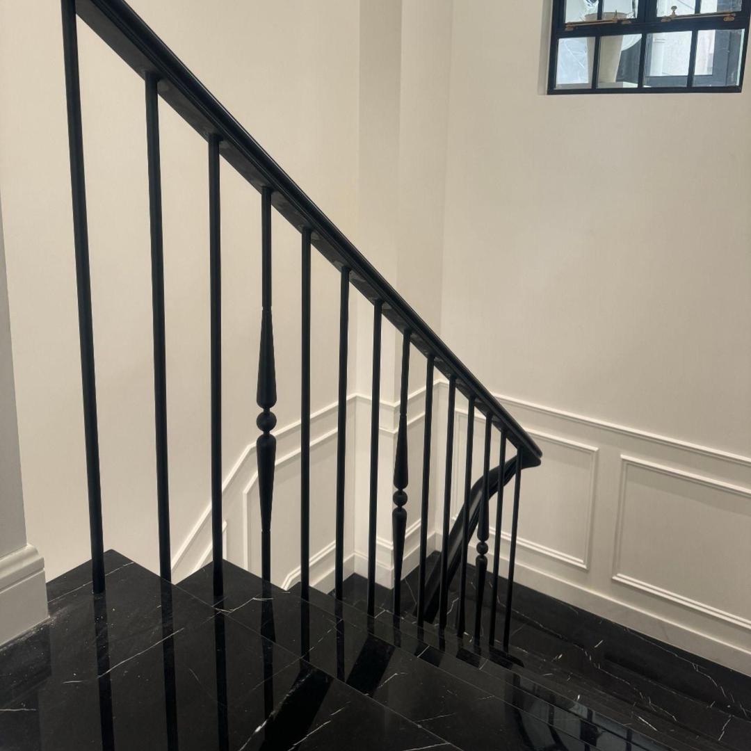 欧锋罗楼梯扶手