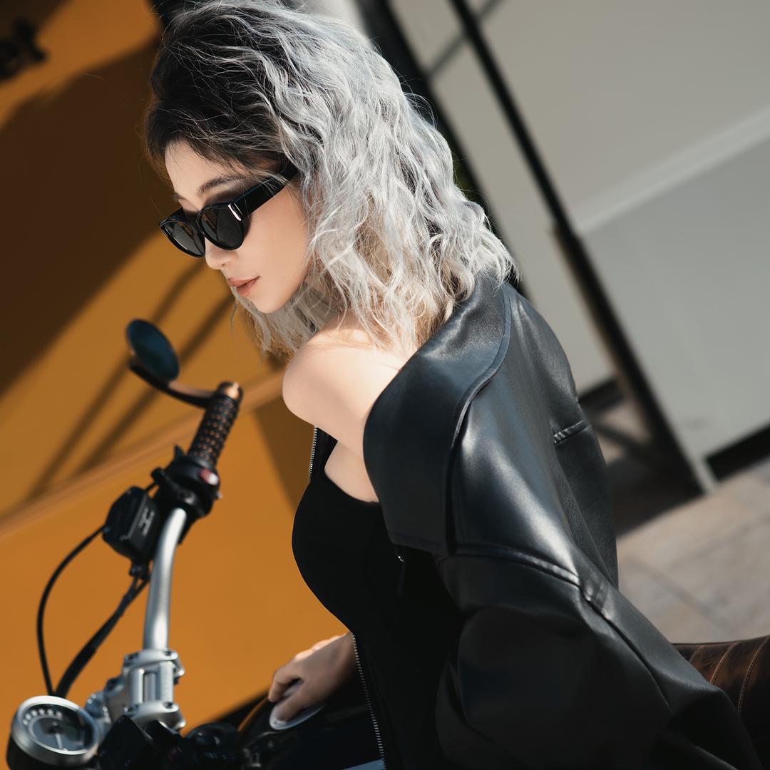 🐬侨老爷🐬不服老「9号宝宝满44岁」