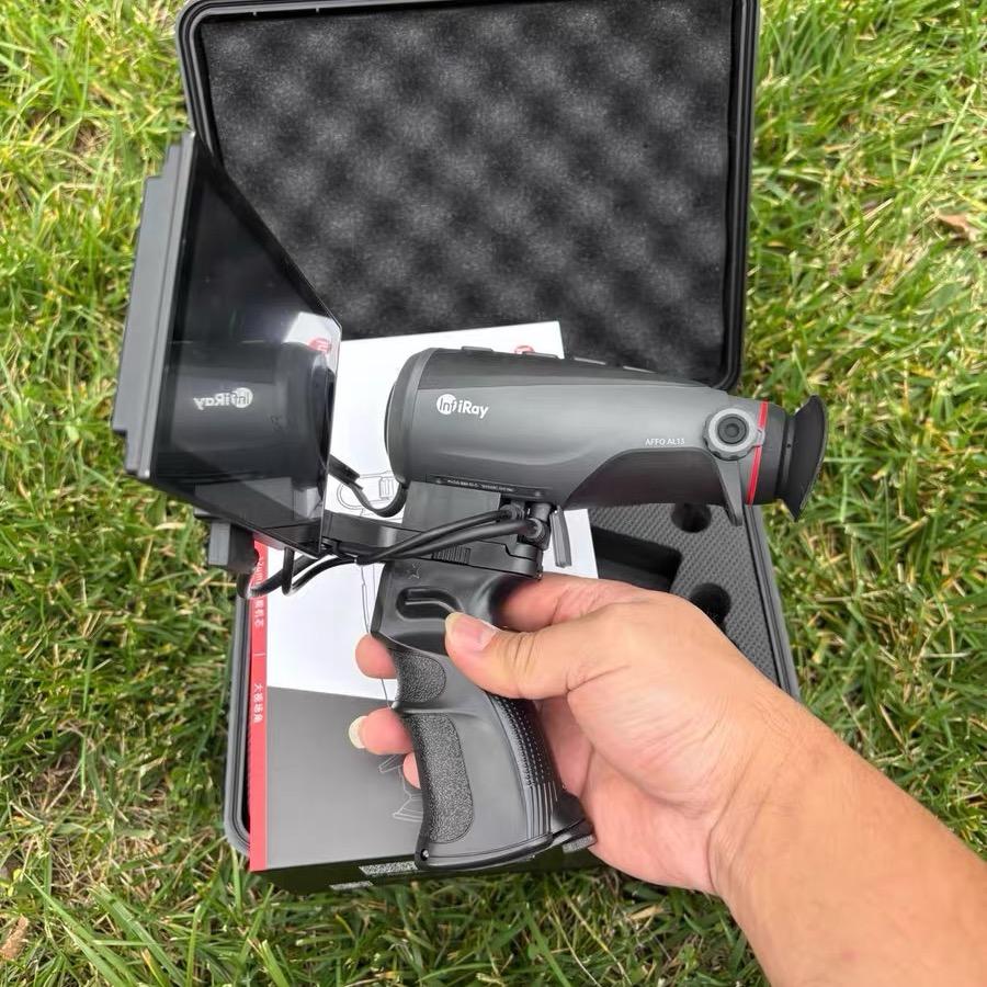 小胖  户外热成像