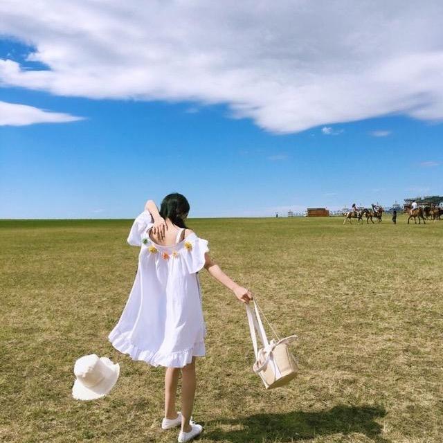 月光下的鞋履