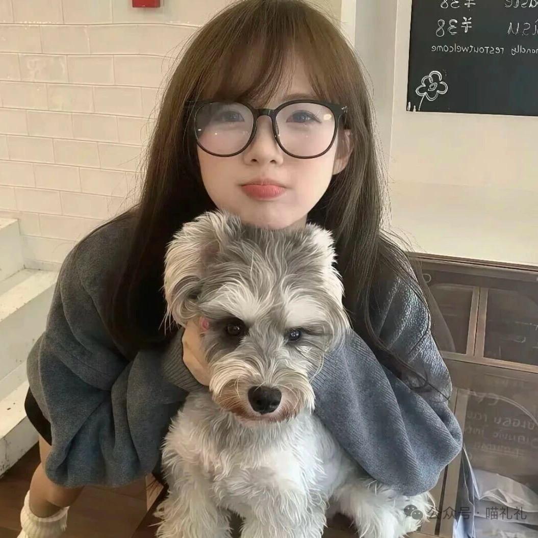 泡芙小姐和她的小猫🐱