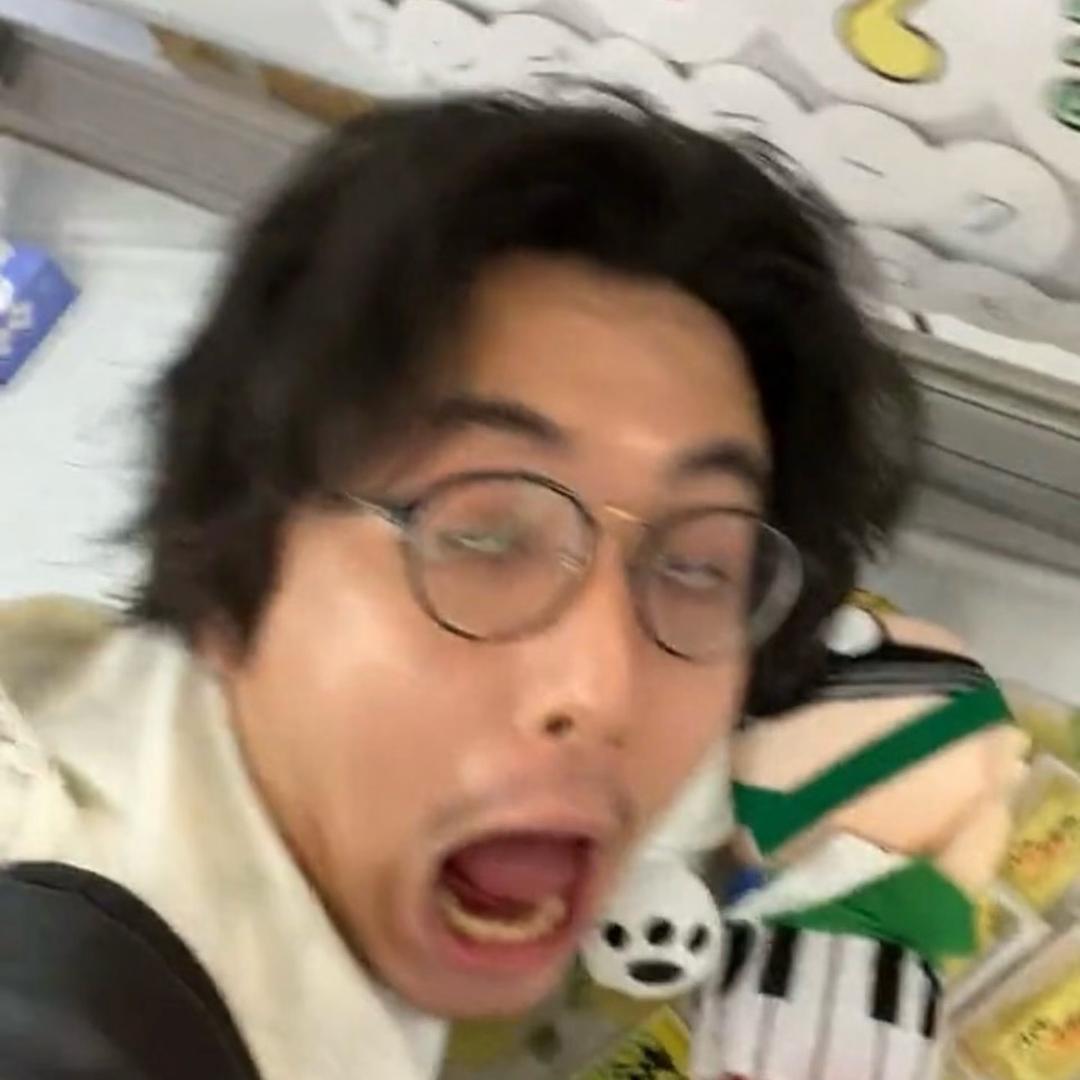 阿怡的大股东