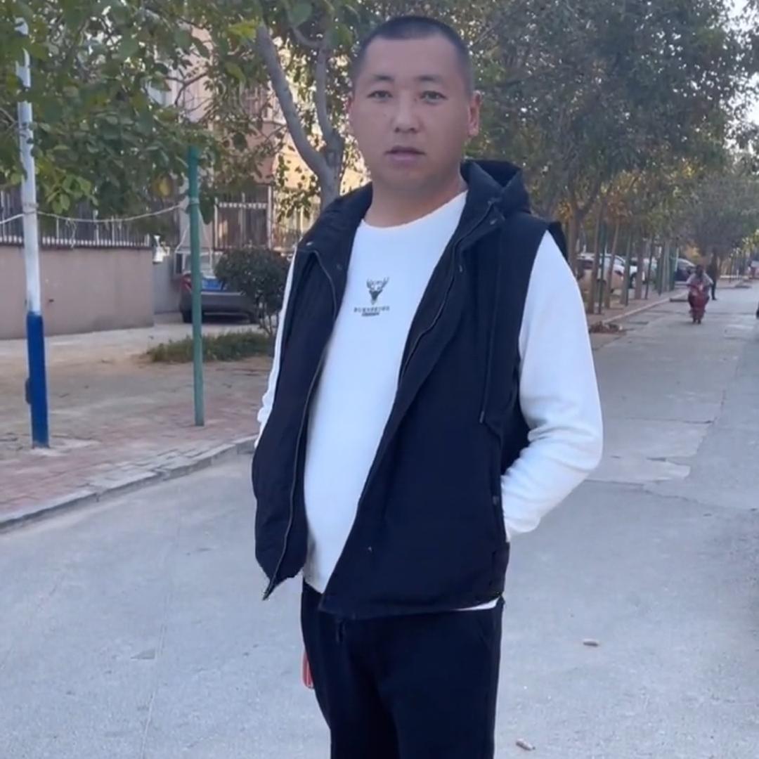 龙哥（鸭总闺蜜）@抖音