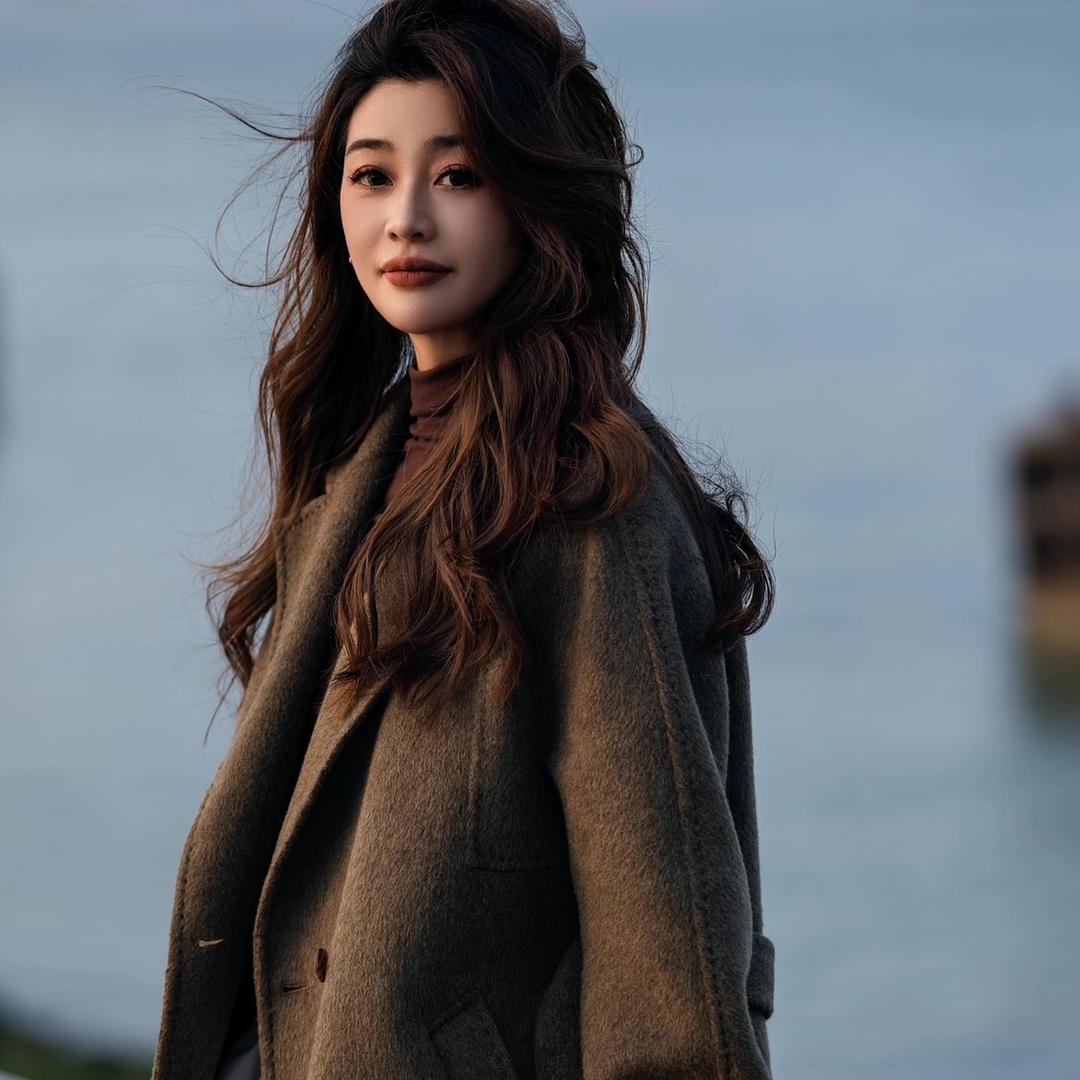 RUI QI轻奢大衣