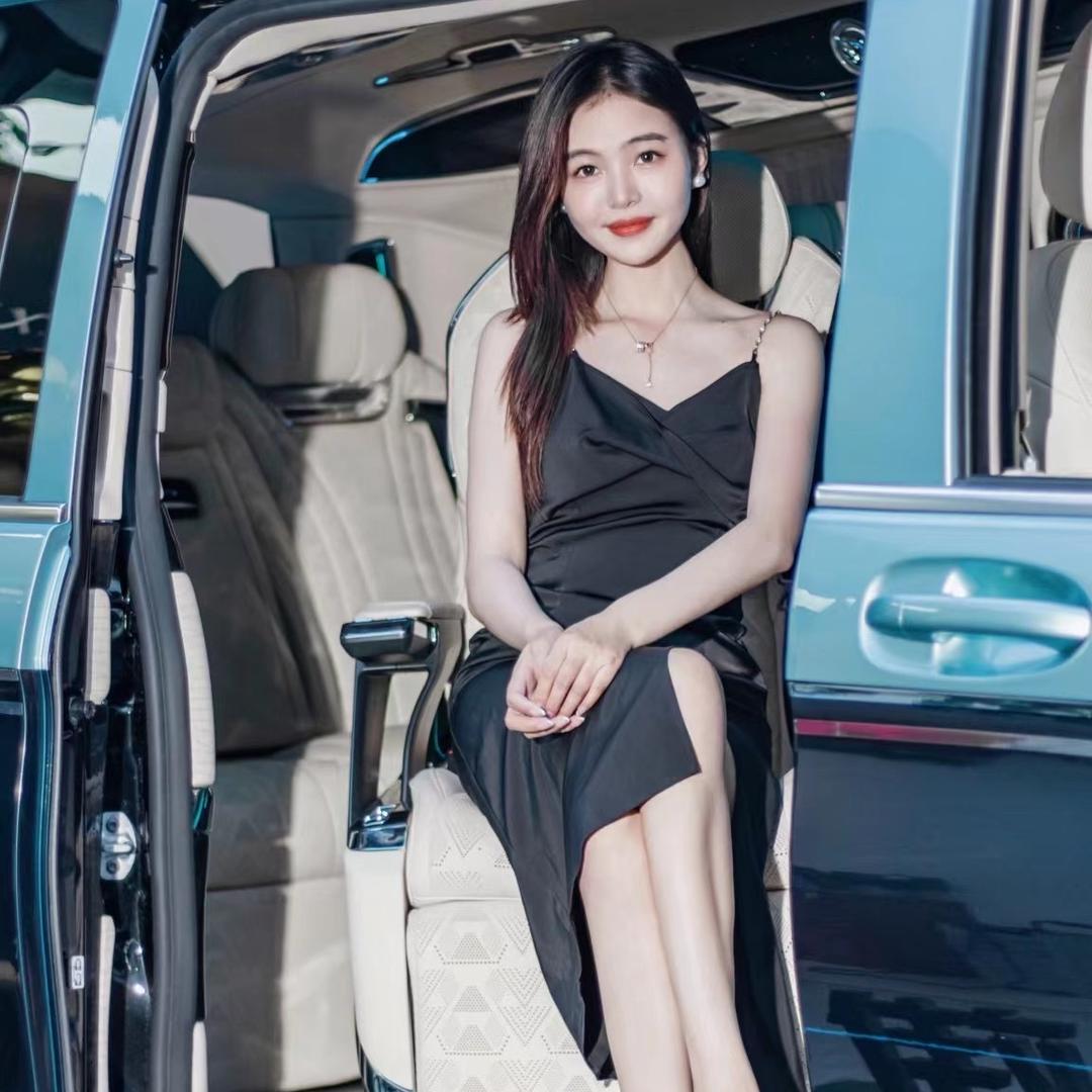 迈吉卡商务汽车