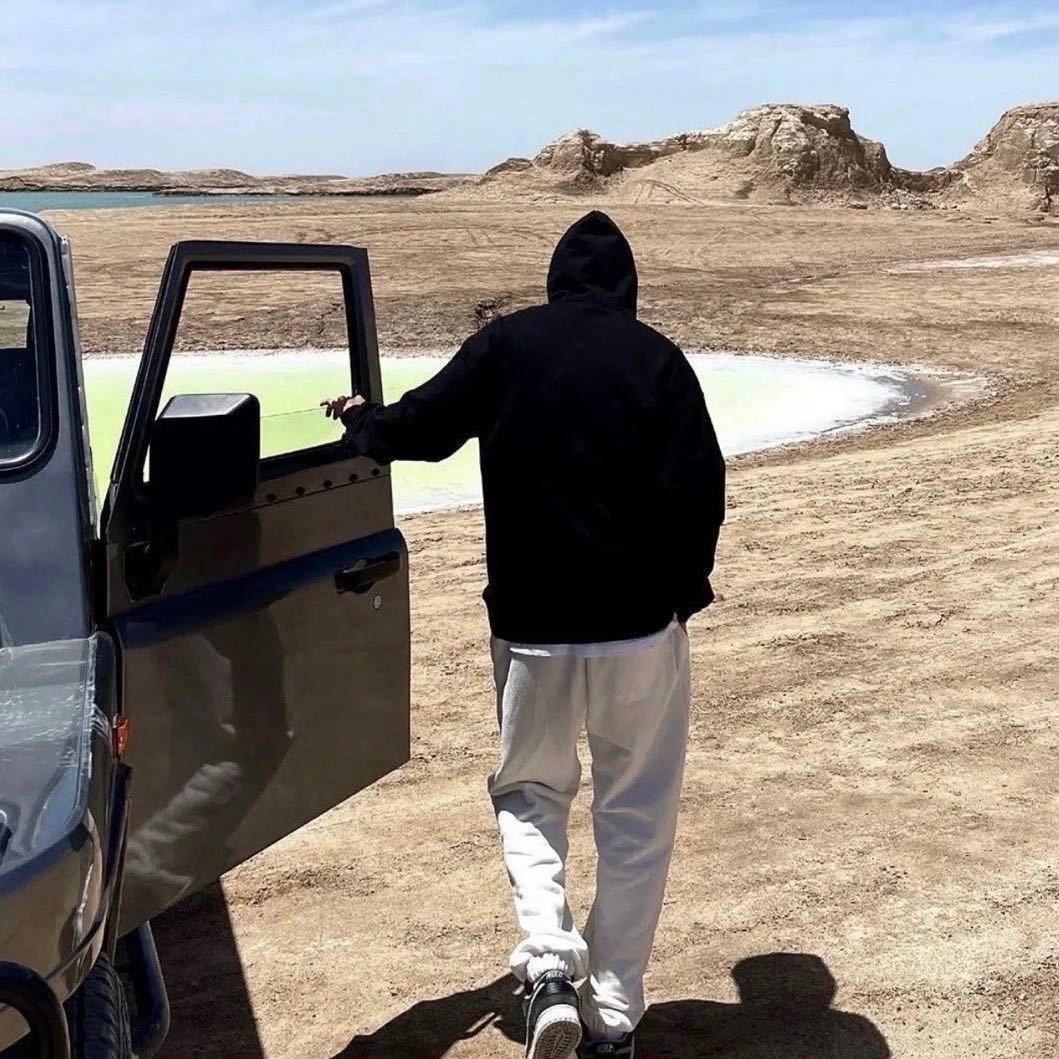 9/     　　　　　　　　　 　🪳