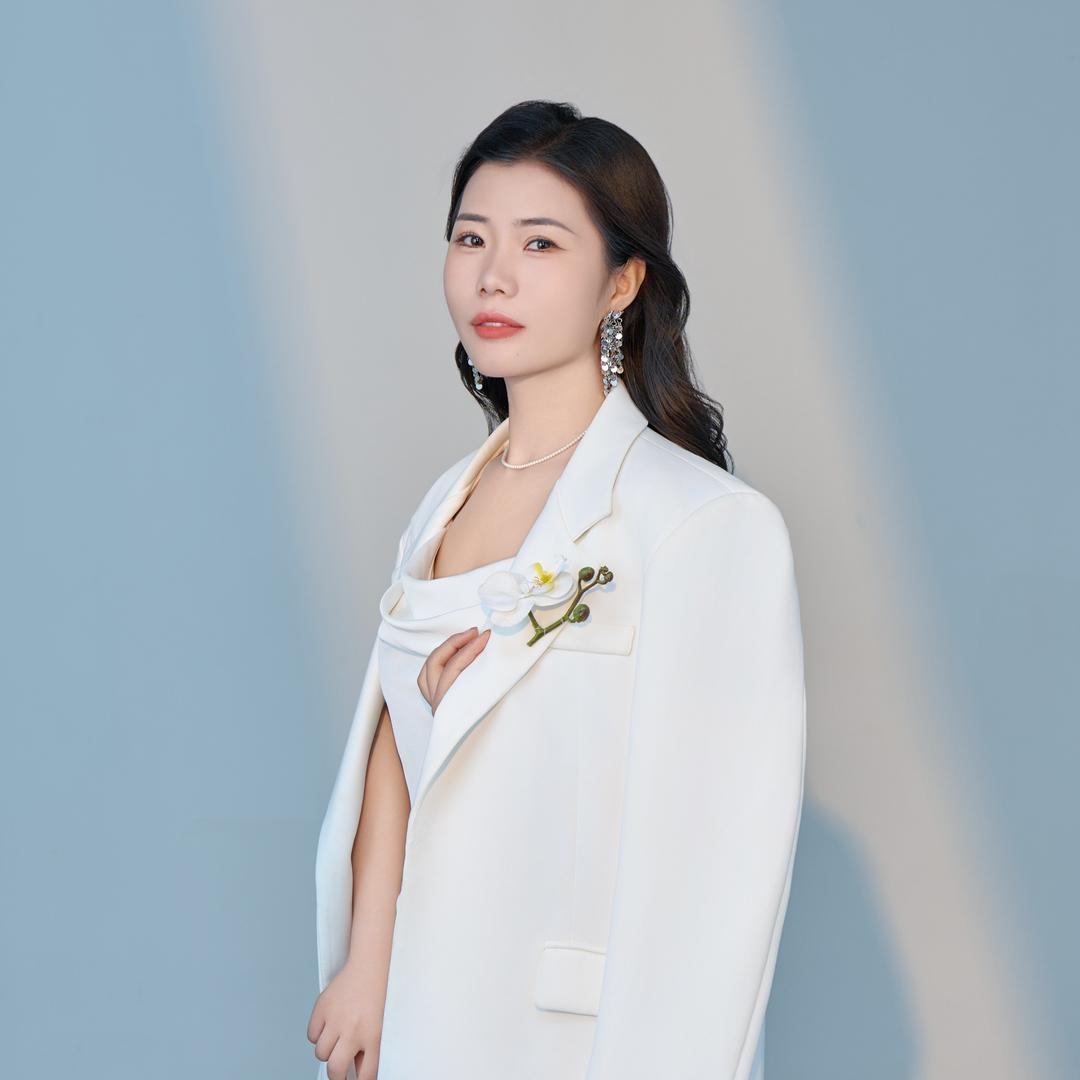 金美珍锦龙国际店主理人