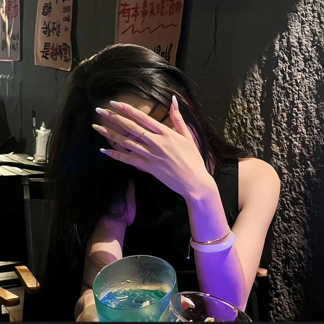 蓉蓉.