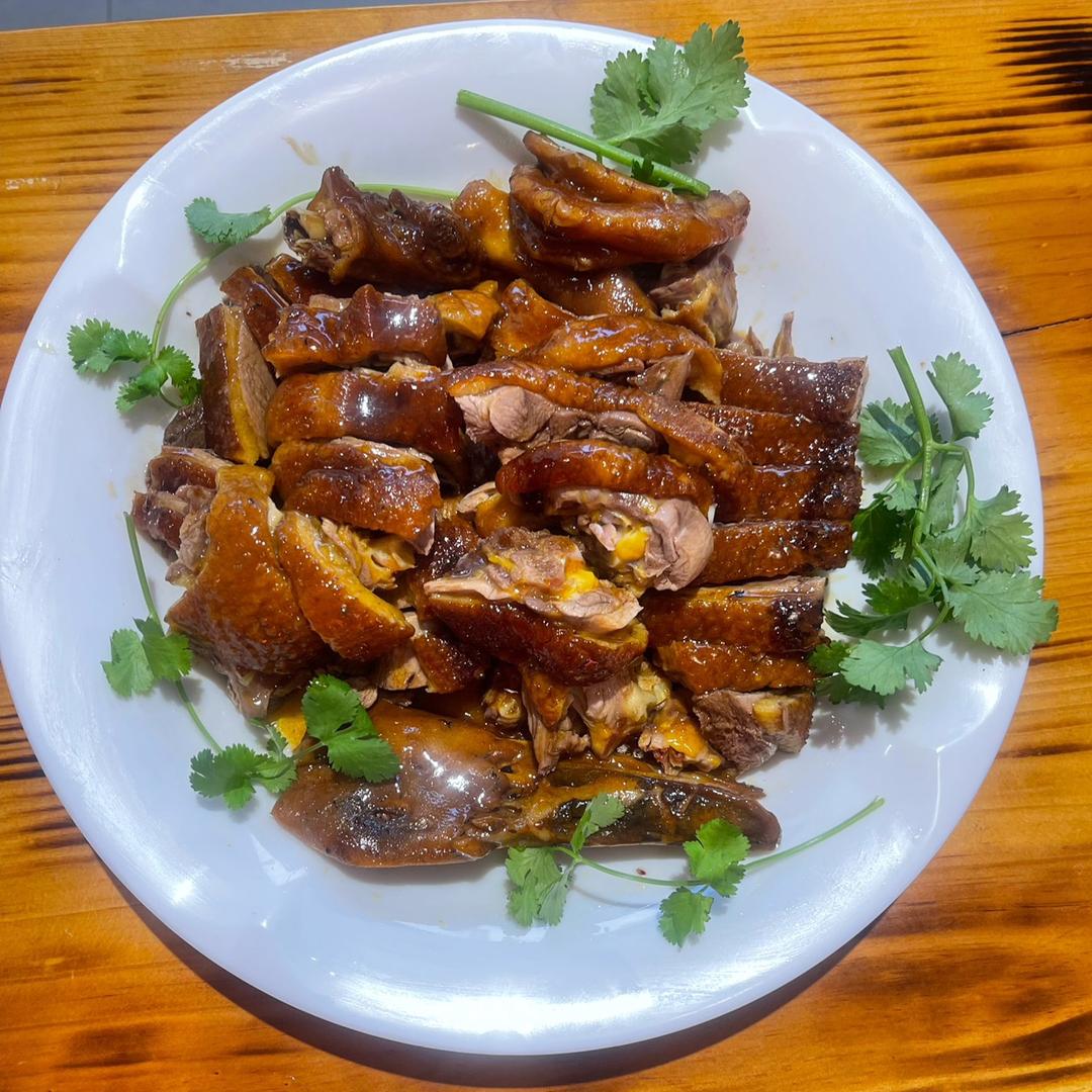 潮汕鲜牛肉火锅（特色小炒下饭菜）