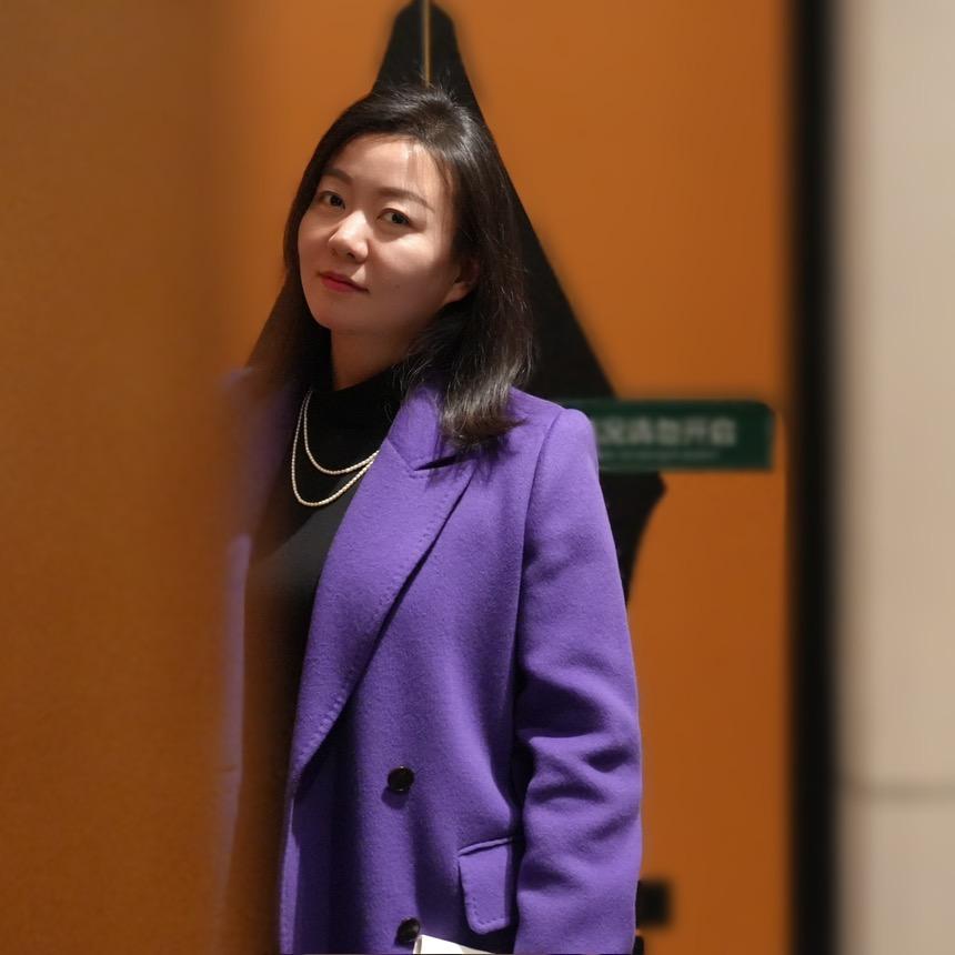 Angela 女王