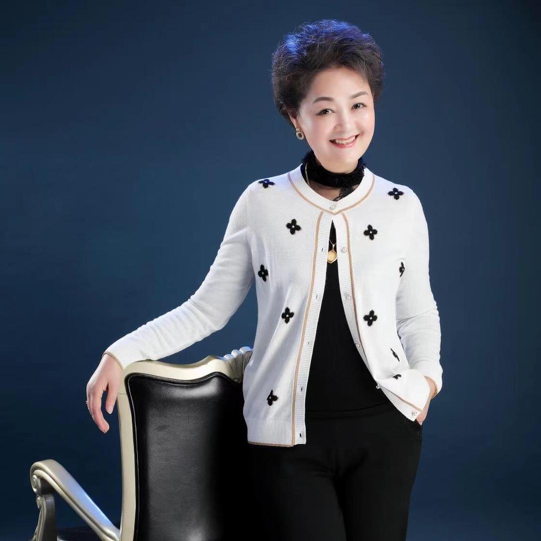 麦豆奶奶装