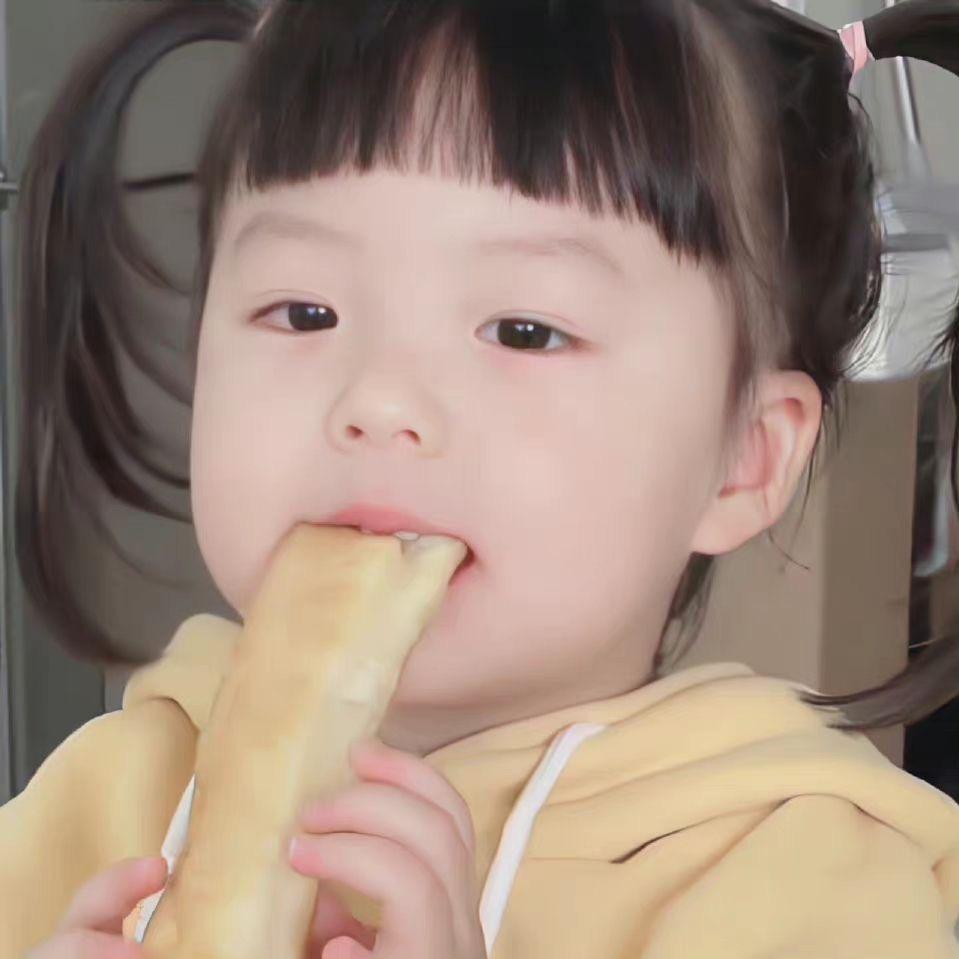 鹿鹿超爱吃🍓