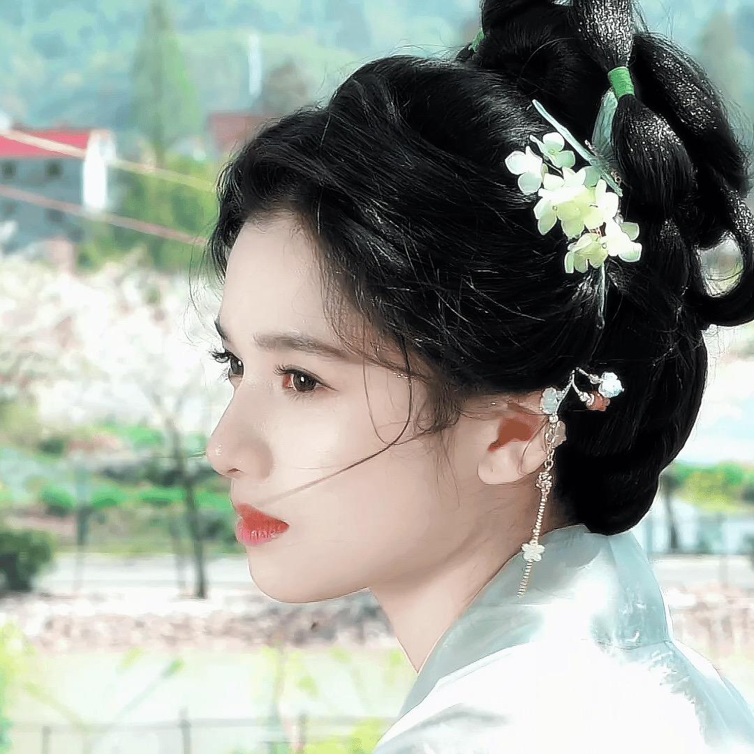咬一口奶油