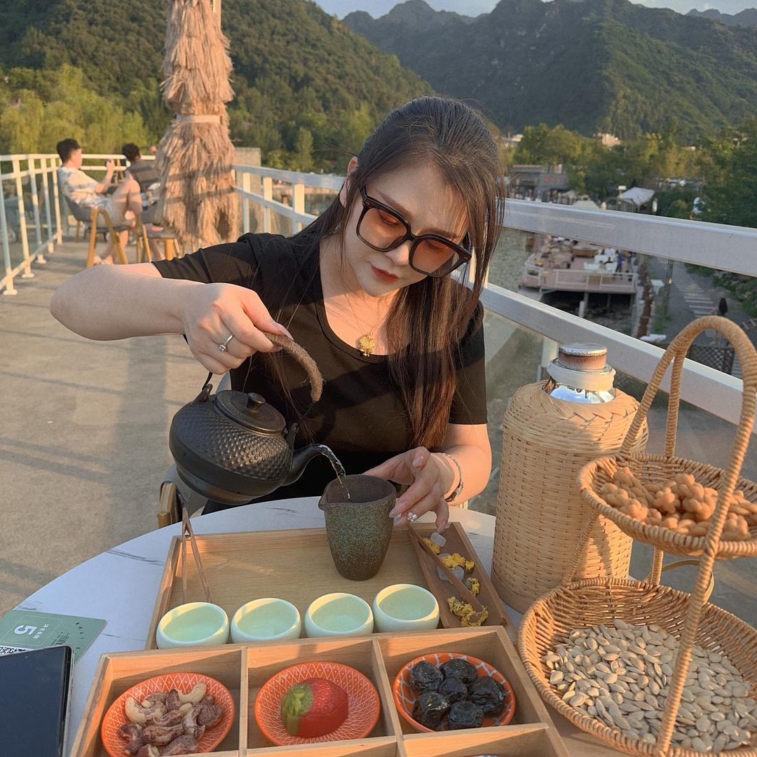 W亚茹🌸栗子