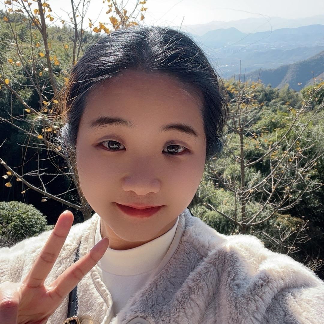 小月月🥰