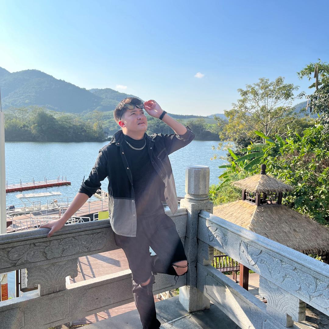 杨海龙y(海南黎族)