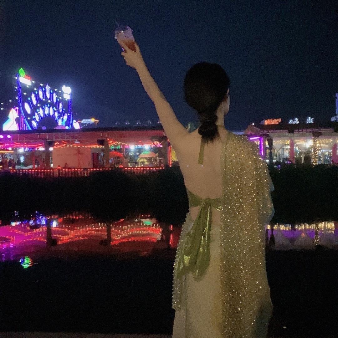 超级 无敌美少女
