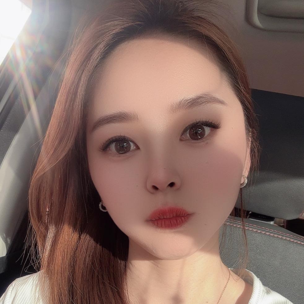 @玲