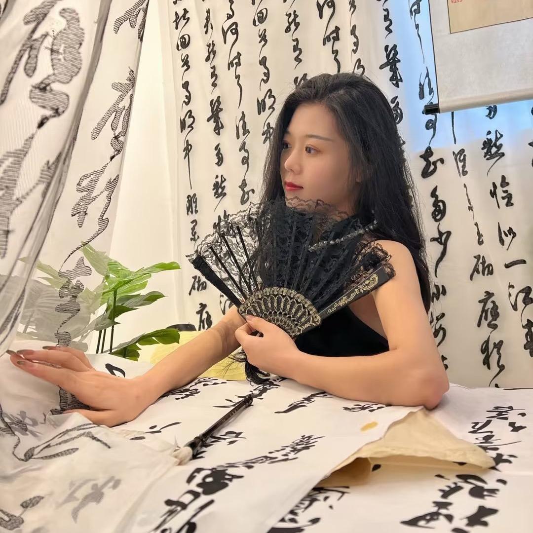 仁爱旅游-怪味雯💜