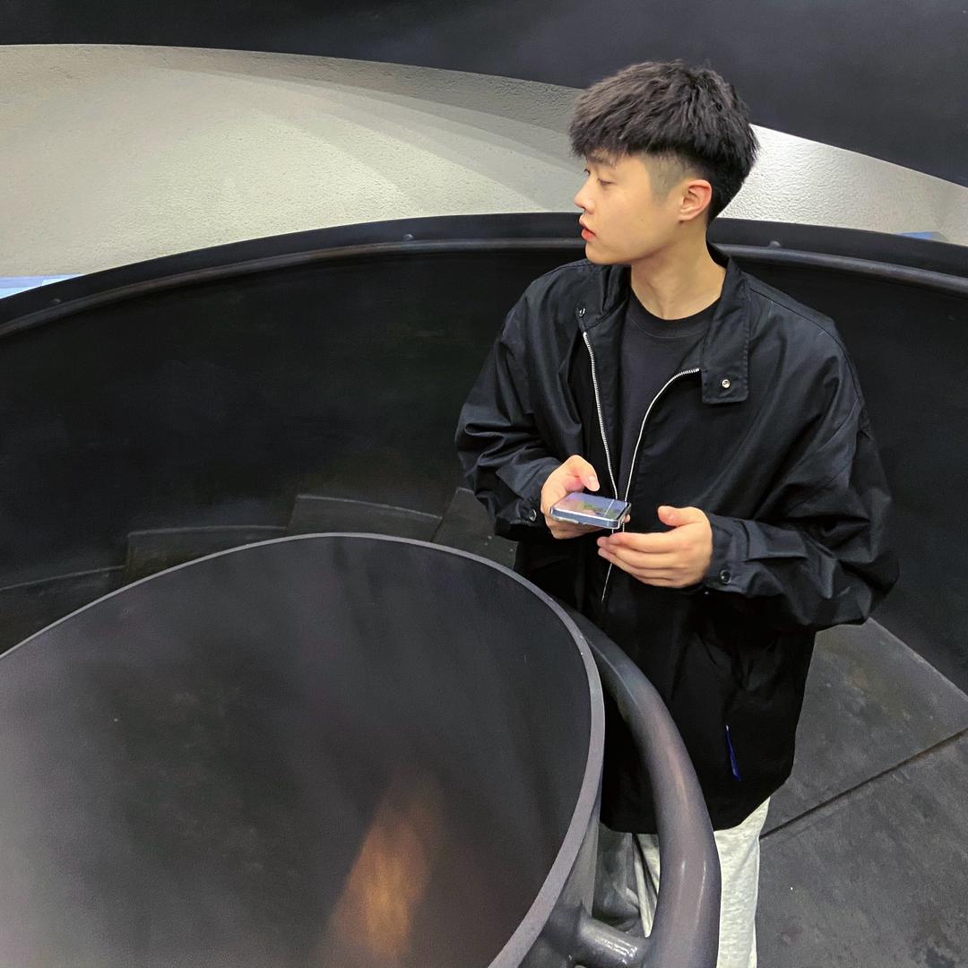 鑫崽（男枪king）LOLM