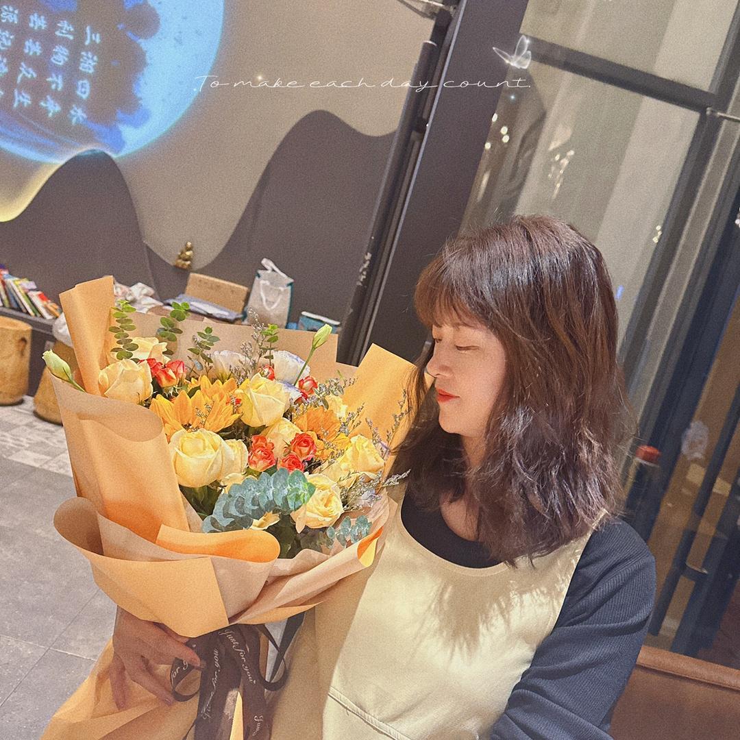 Miss小迪姐