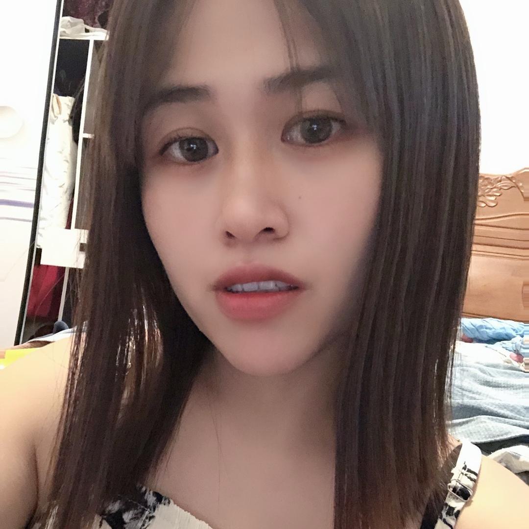 嗯哼