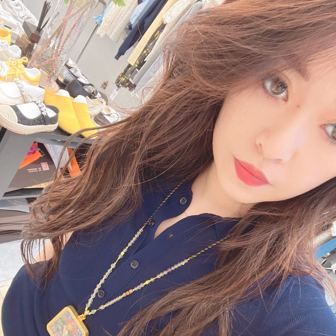 娜娜家银泰院里