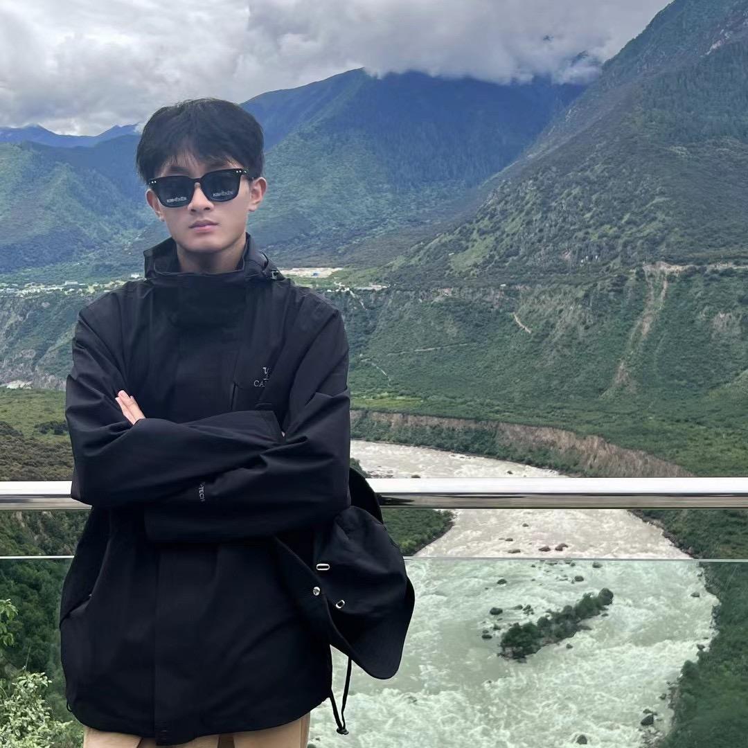 南港草莓颜同学