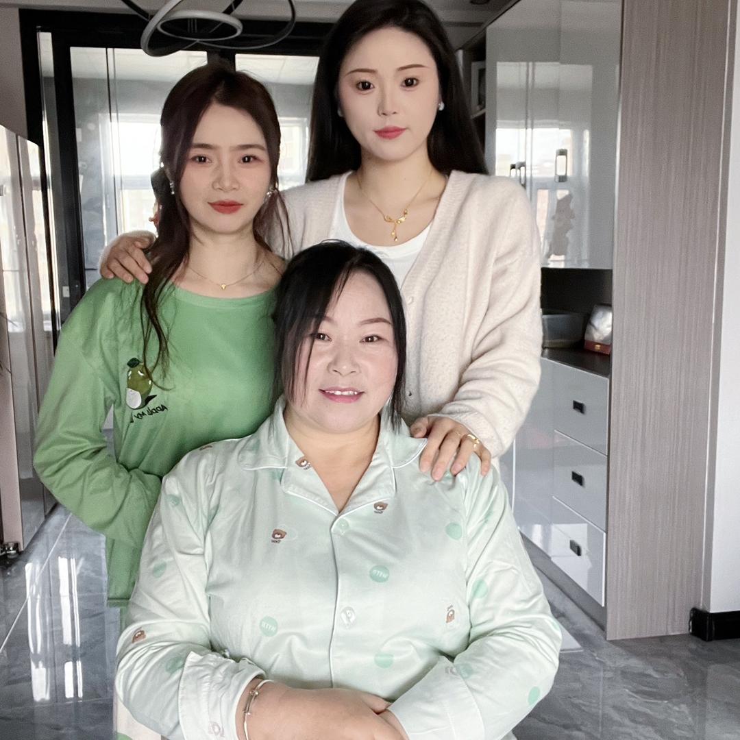 小雯和妹妹