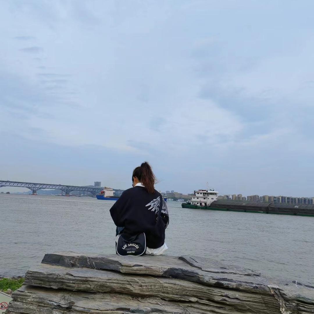 彩霞🫦