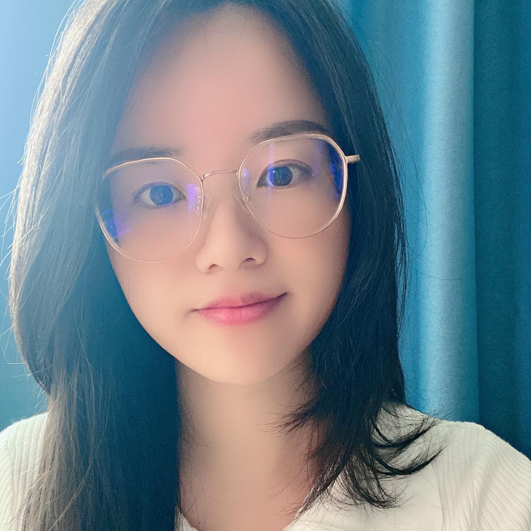 嘉由占（原名 君君女神）