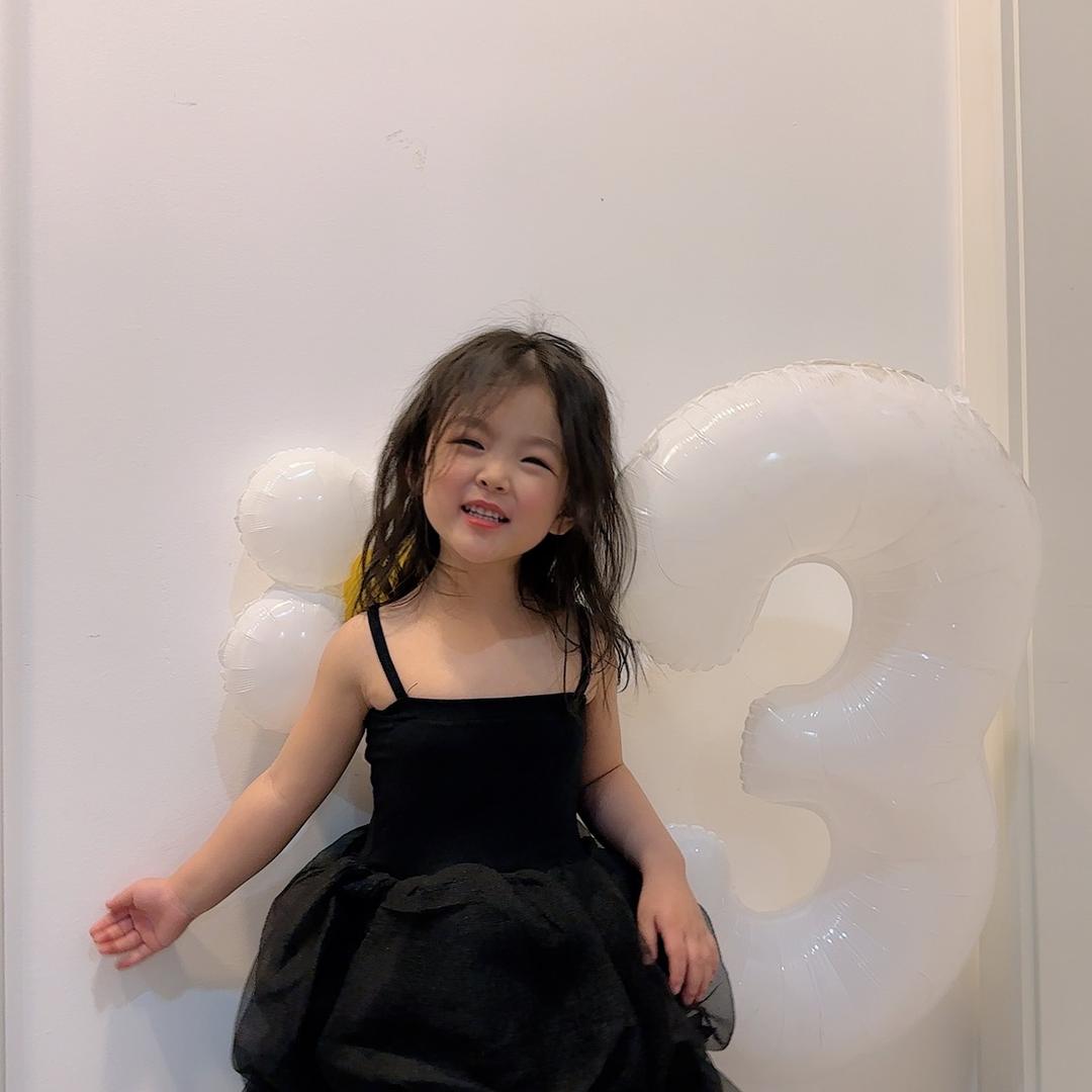 李矜燃