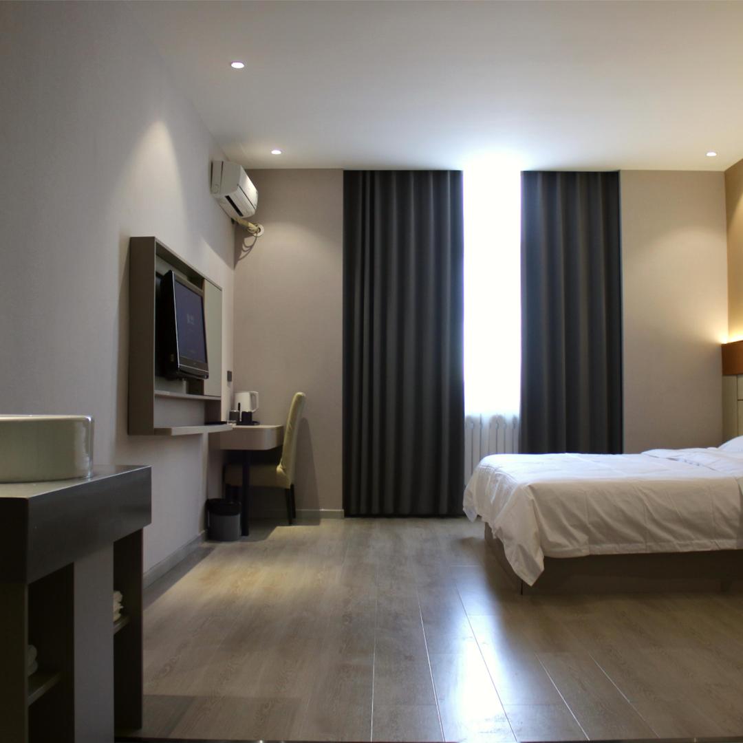 扎兰屯您好酒店