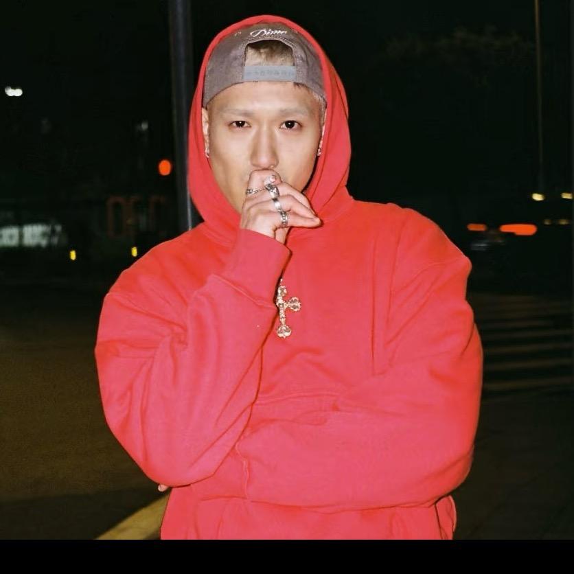 咬一口西瓜皮🍉