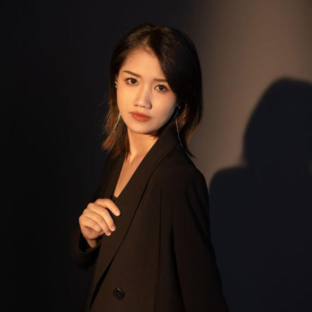 花姐简读📖