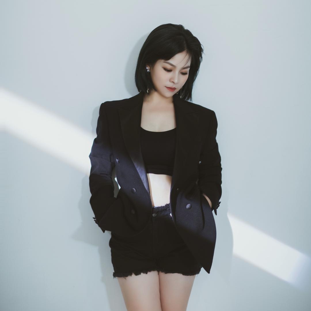 @西西