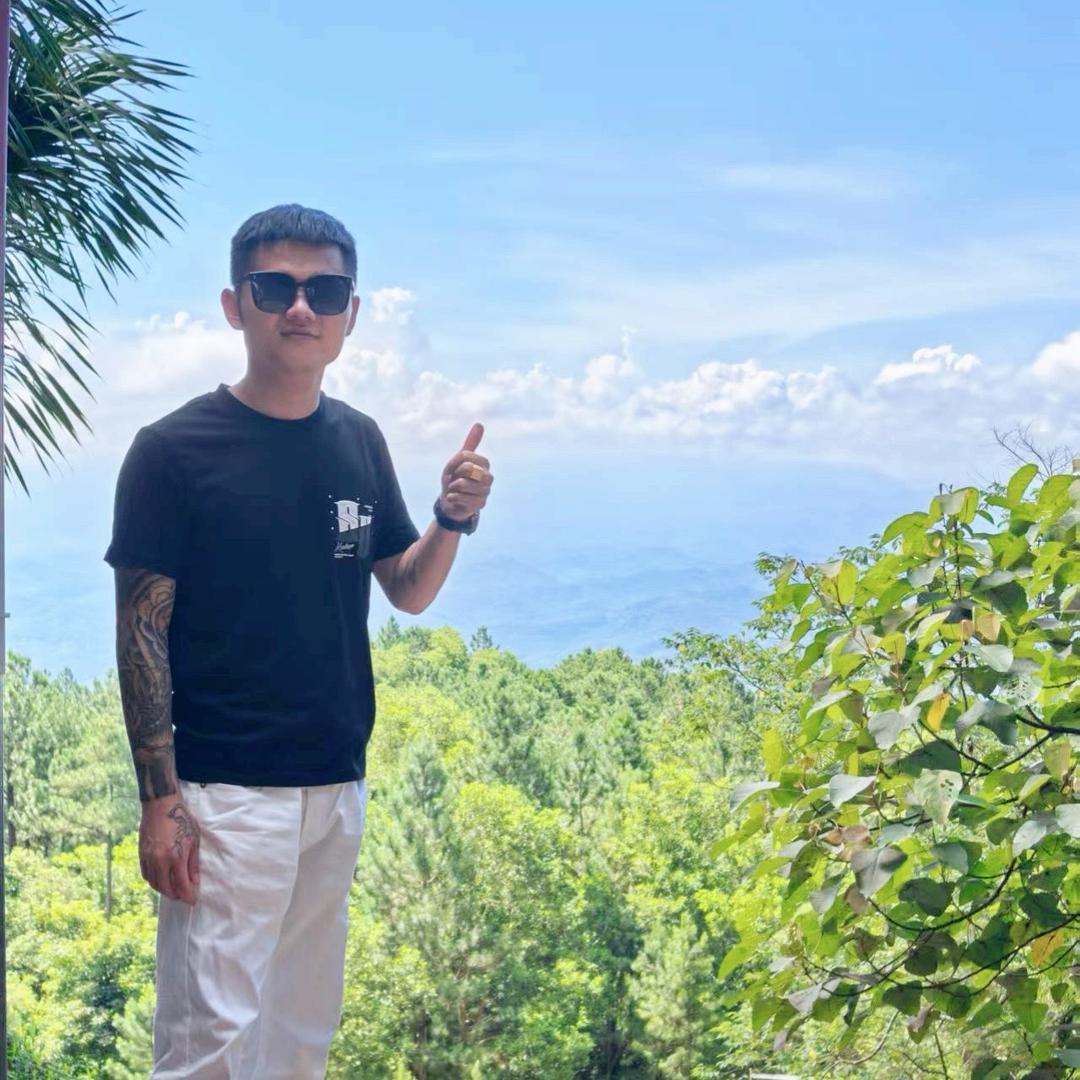 💕黑帝💕 （长期招客服 .）