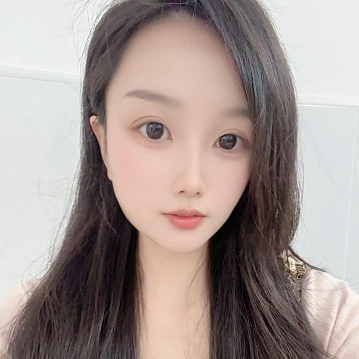 小艳🌸