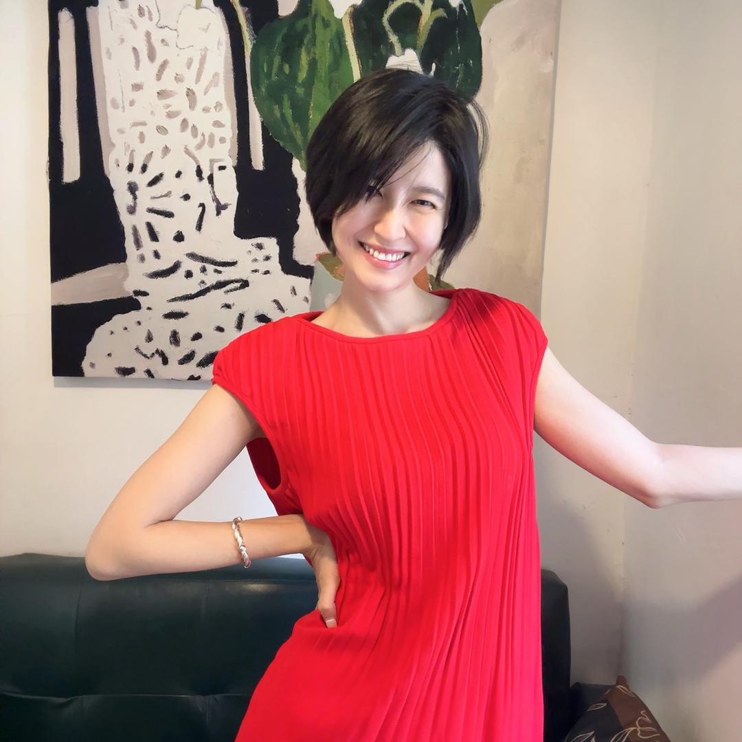短发清清