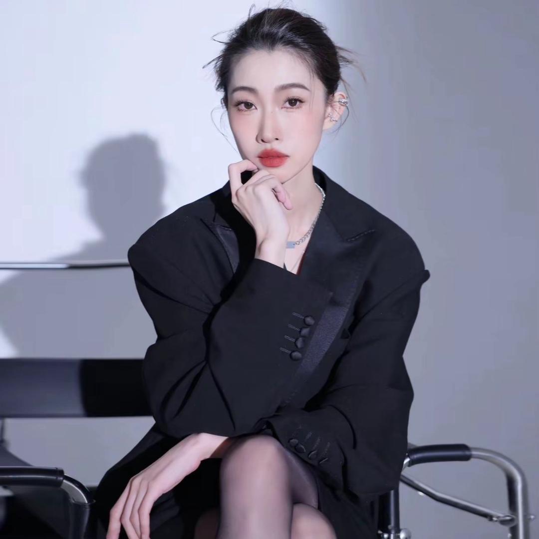 小王有点恬